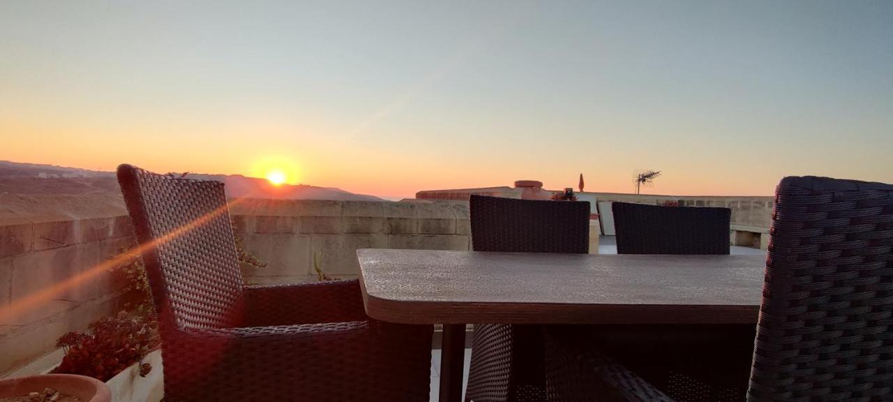 Luxury Apartment - Fort Chambray Għajnsielem Zewnętrze zdjęcie